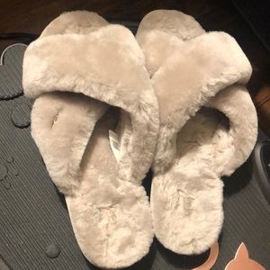 UGG Women Slippers